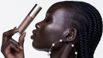 /ar/product/skinfinish-lightstruck-liquid-highlighter