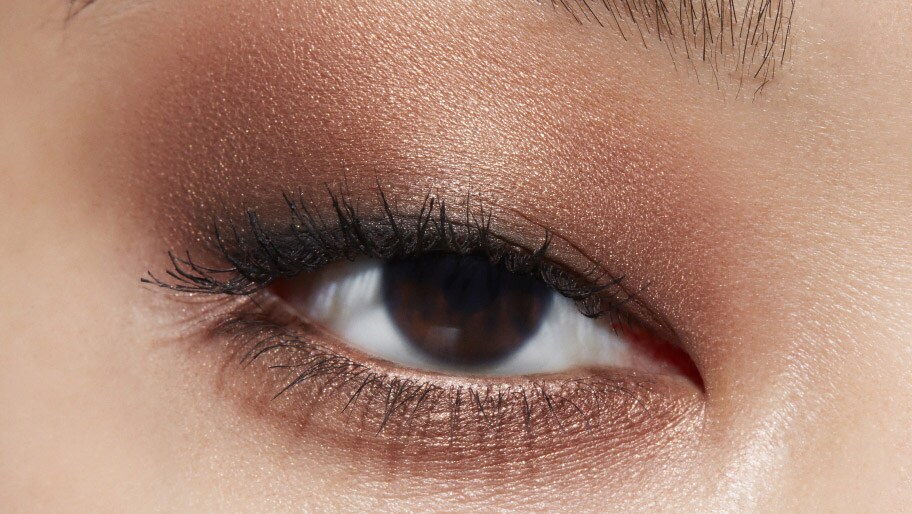 LIGHTWEIGHT, SILKY-SMOOTH TEXTURE